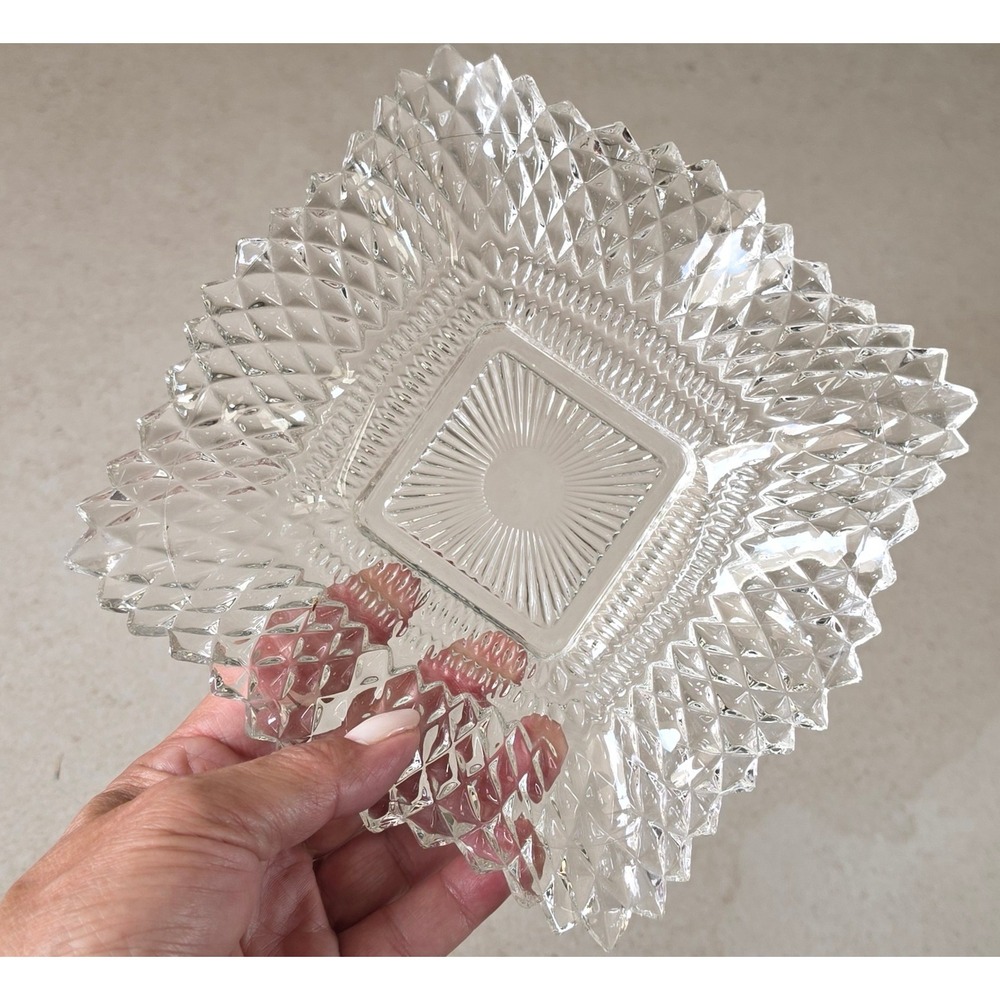 VTG Clear Pressed Glass Bowl Diamond Point Sawtooth cottagecore Grandmillennial